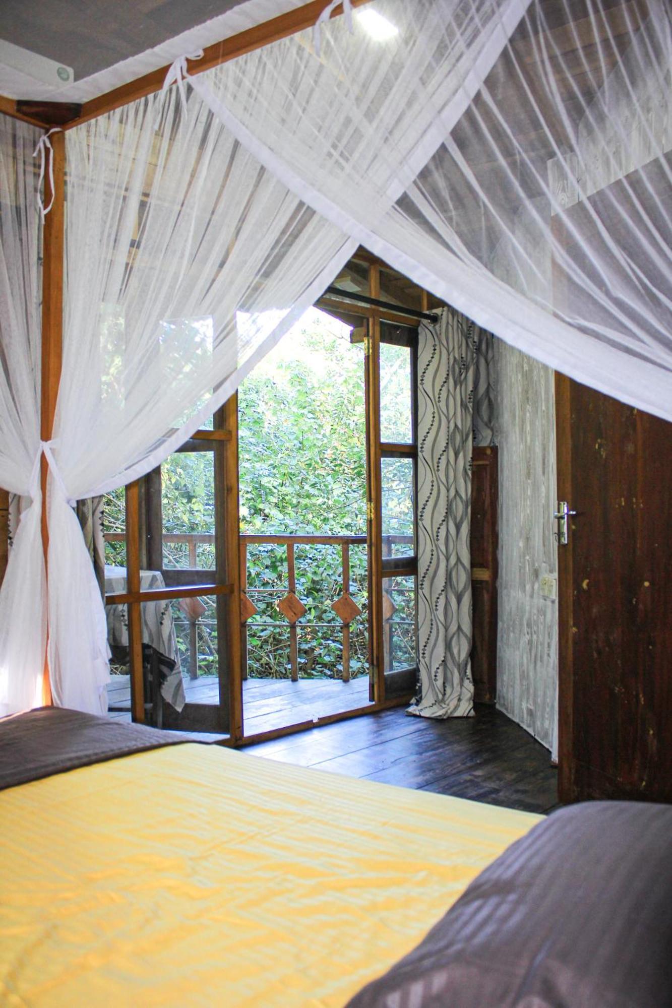 Seasons Four Eco Friendly Treehouse Guest House Matara Exterior photo