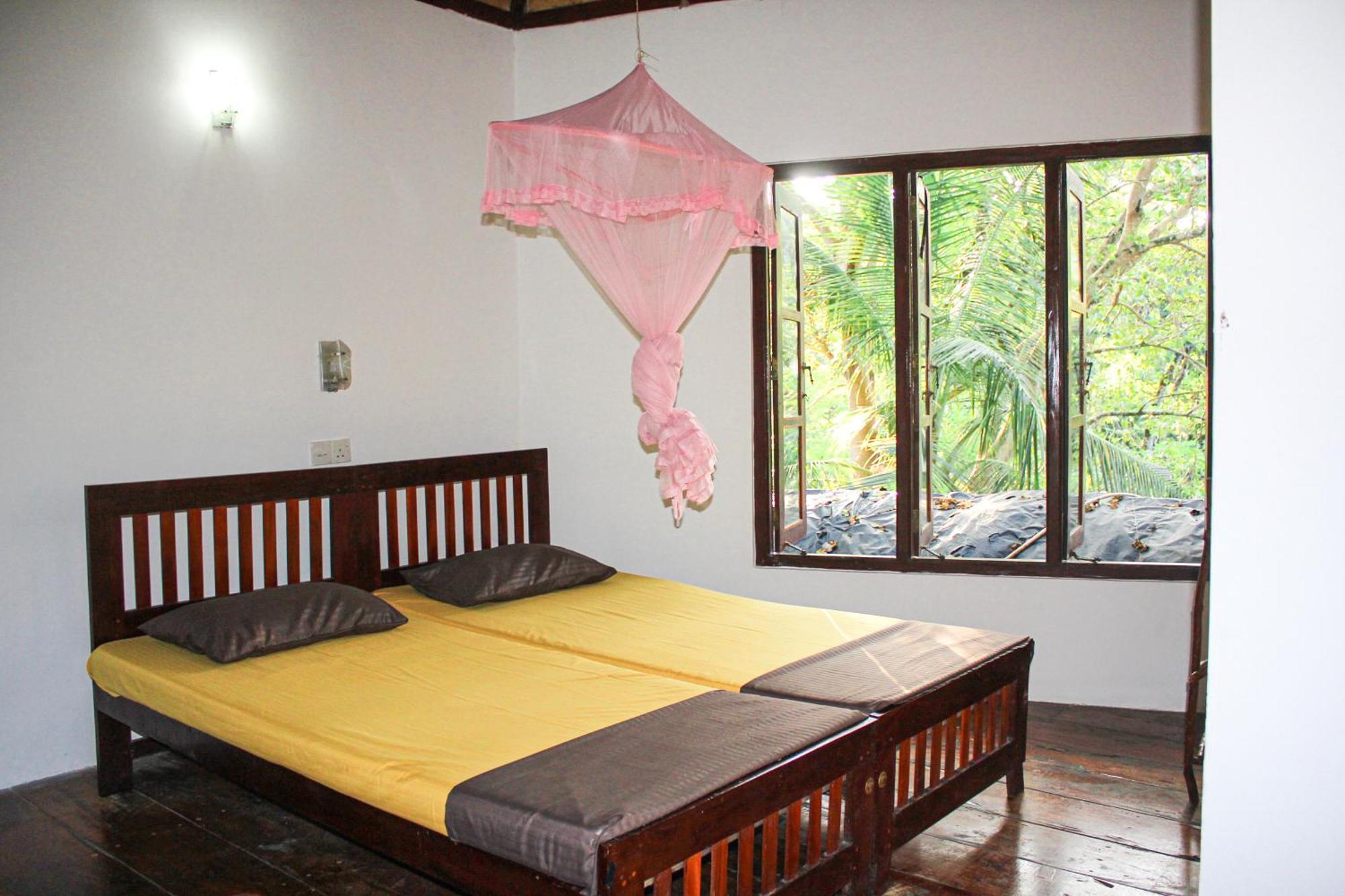 Seasons Four Eco Friendly Treehouse Guest House Matara Exterior photo