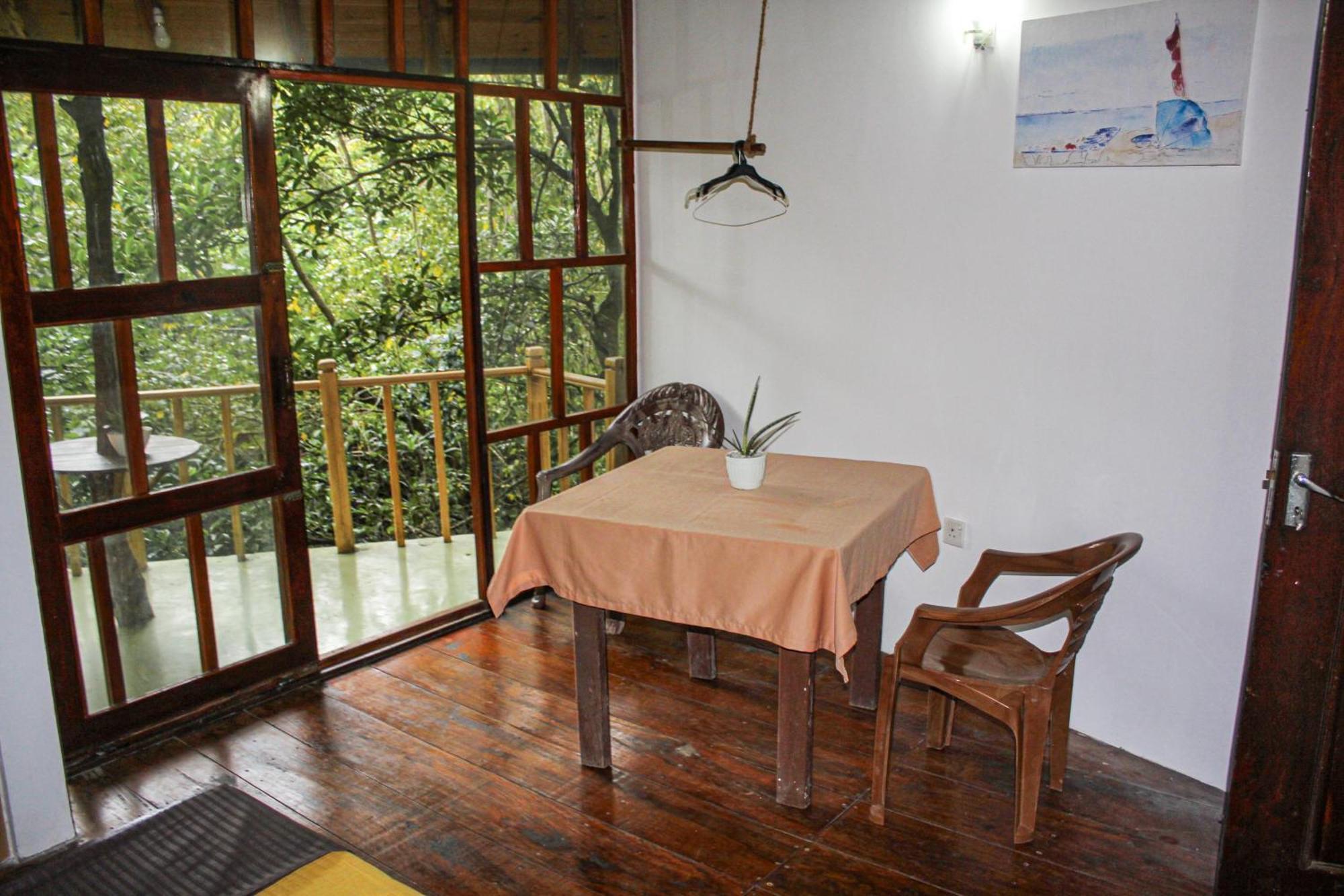 Seasons Four Eco Friendly Treehouse Guest House Matara Exterior photo